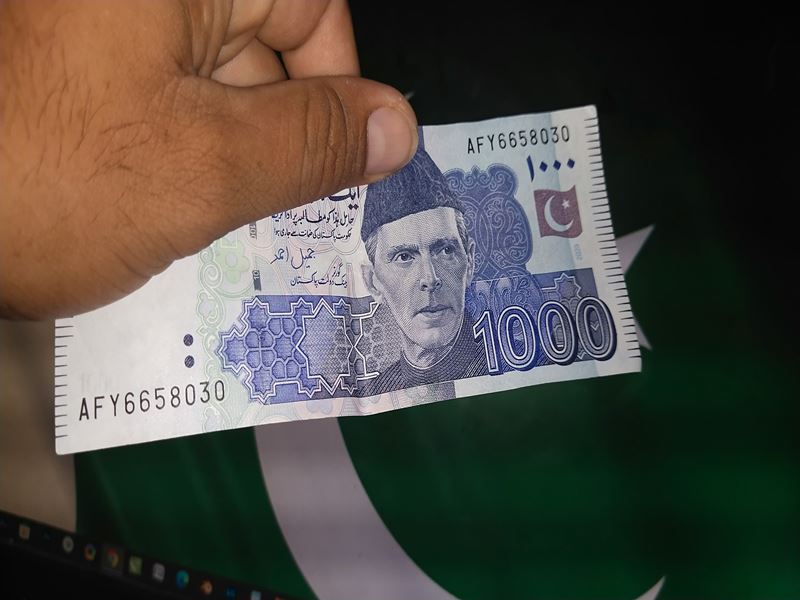 Cover Aed To Pkr